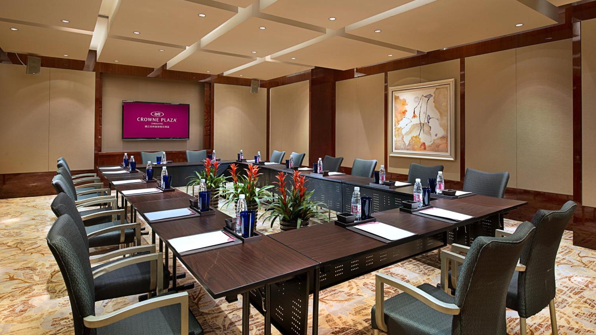 Готель Crowne Plaza Zhenjiang By Ihg Екстер'єр фото