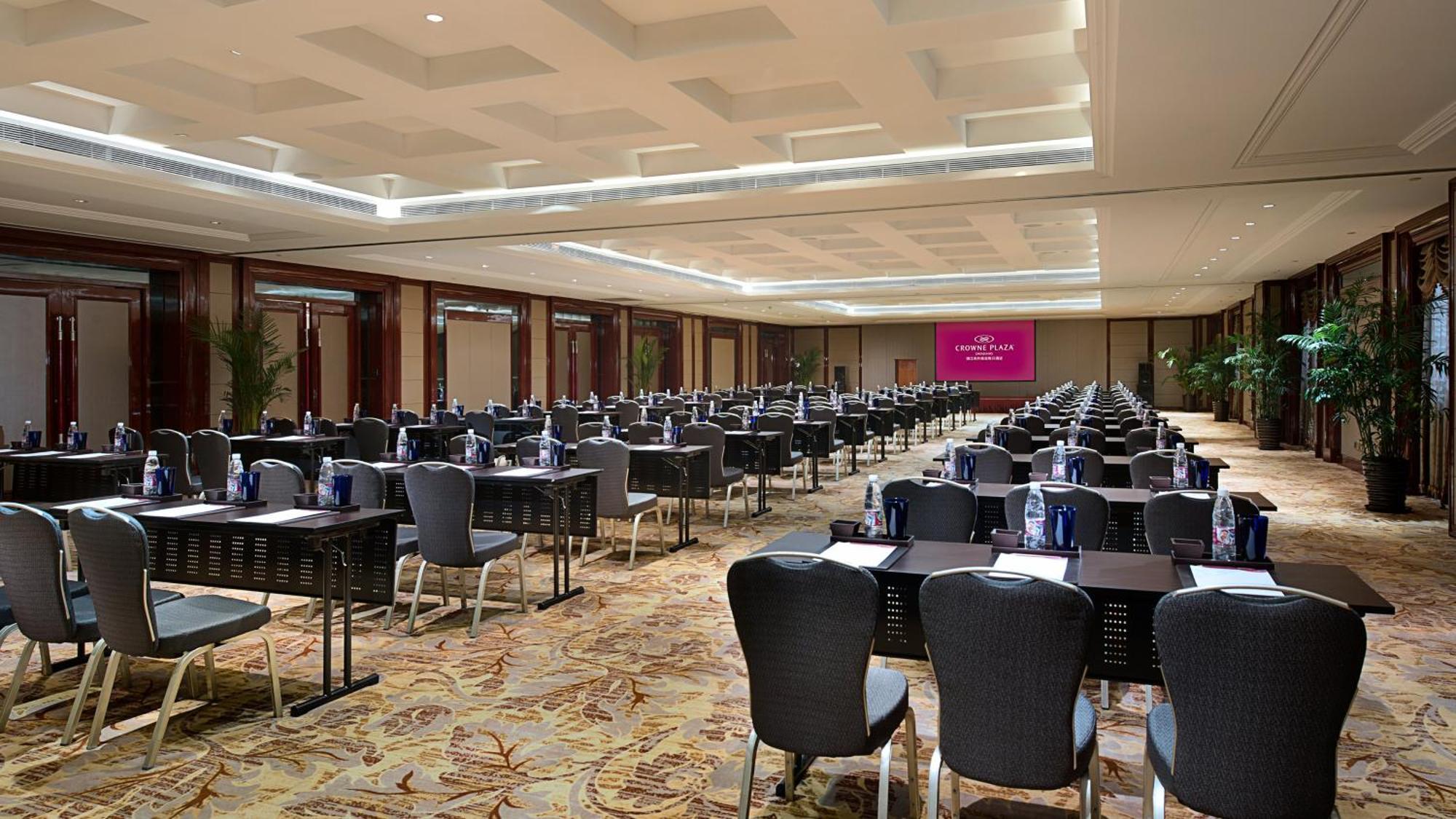 Готель Crowne Plaza Zhenjiang By Ihg Екстер'єр фото