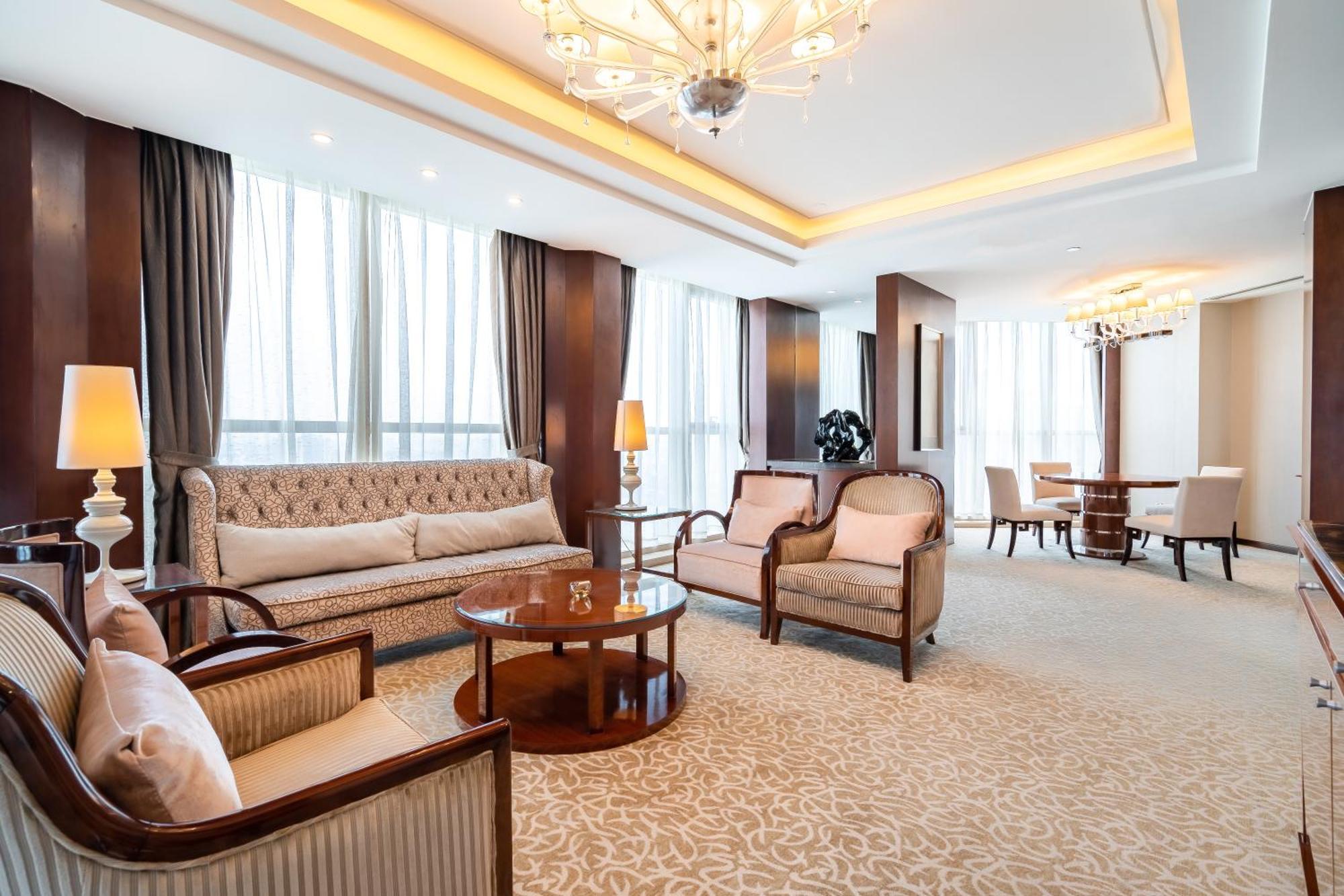 Готель Crowne Plaza Zhenjiang By Ihg Екстер'єр фото
