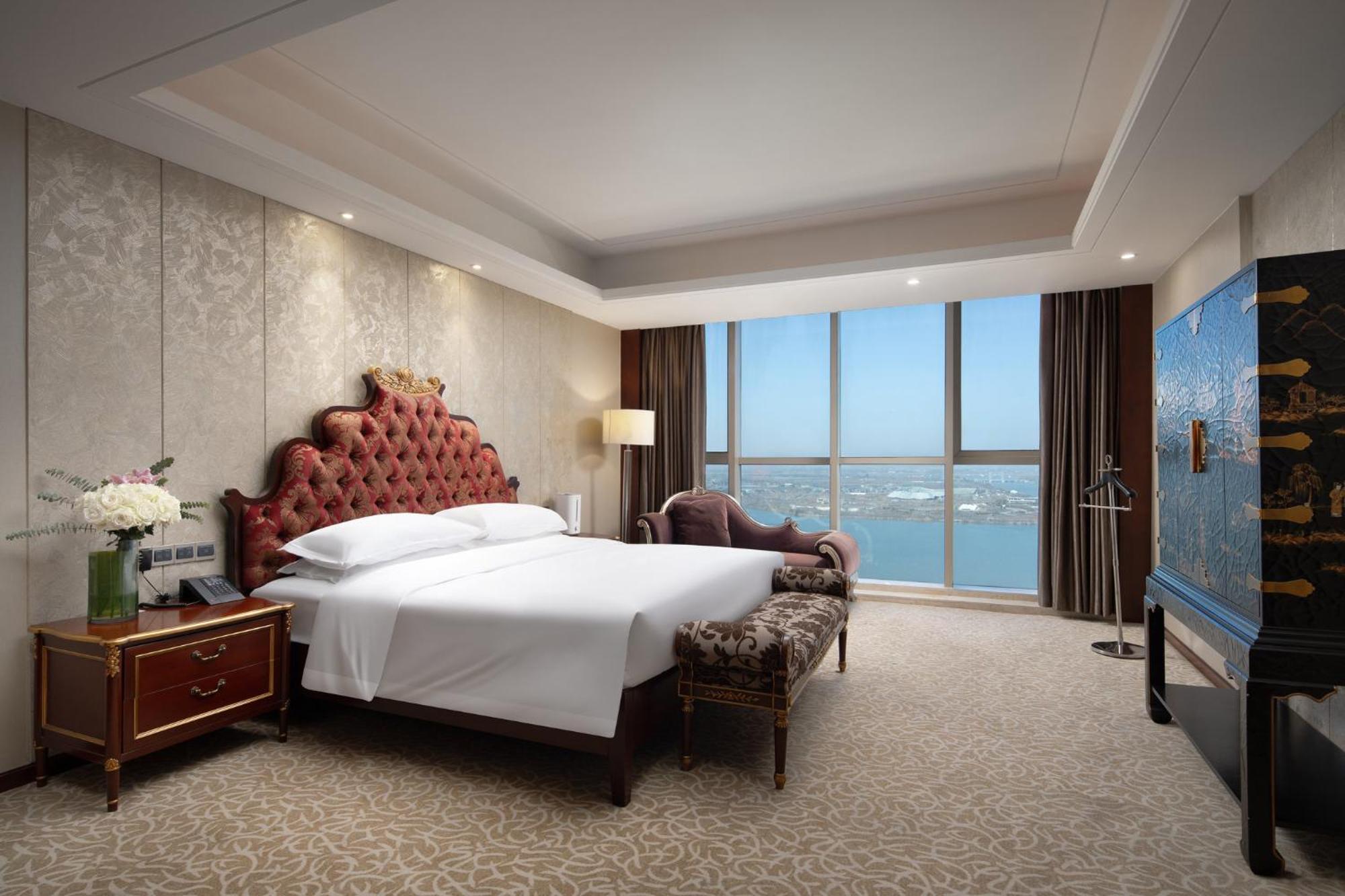 Готель Crowne Plaza Zhenjiang By Ihg Екстер'єр фото