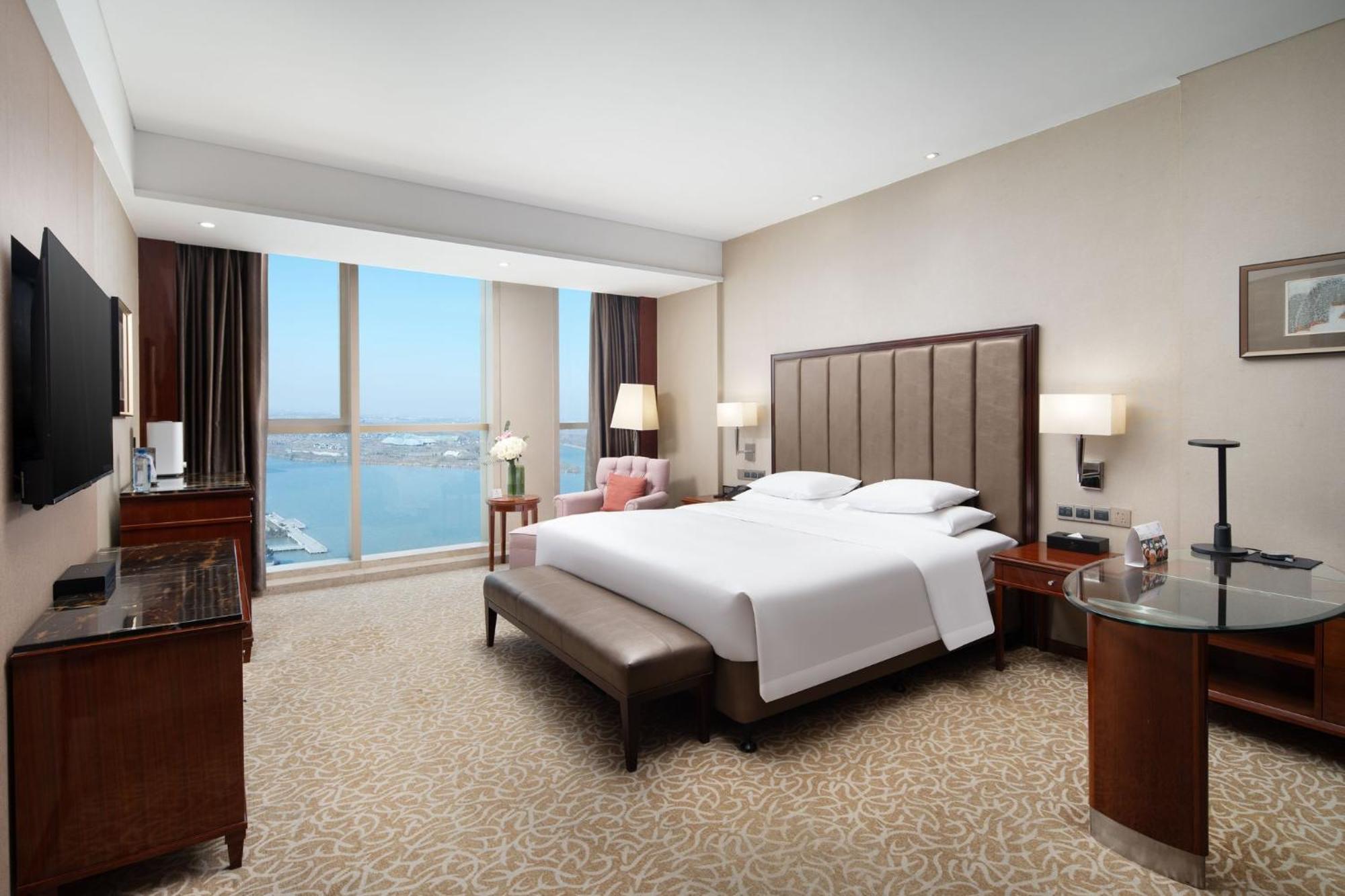 Готель Crowne Plaza Zhenjiang By Ihg Екстер'єр фото